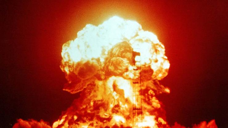 Nuklearni pokus u Arizoni 18. travnja 1953.