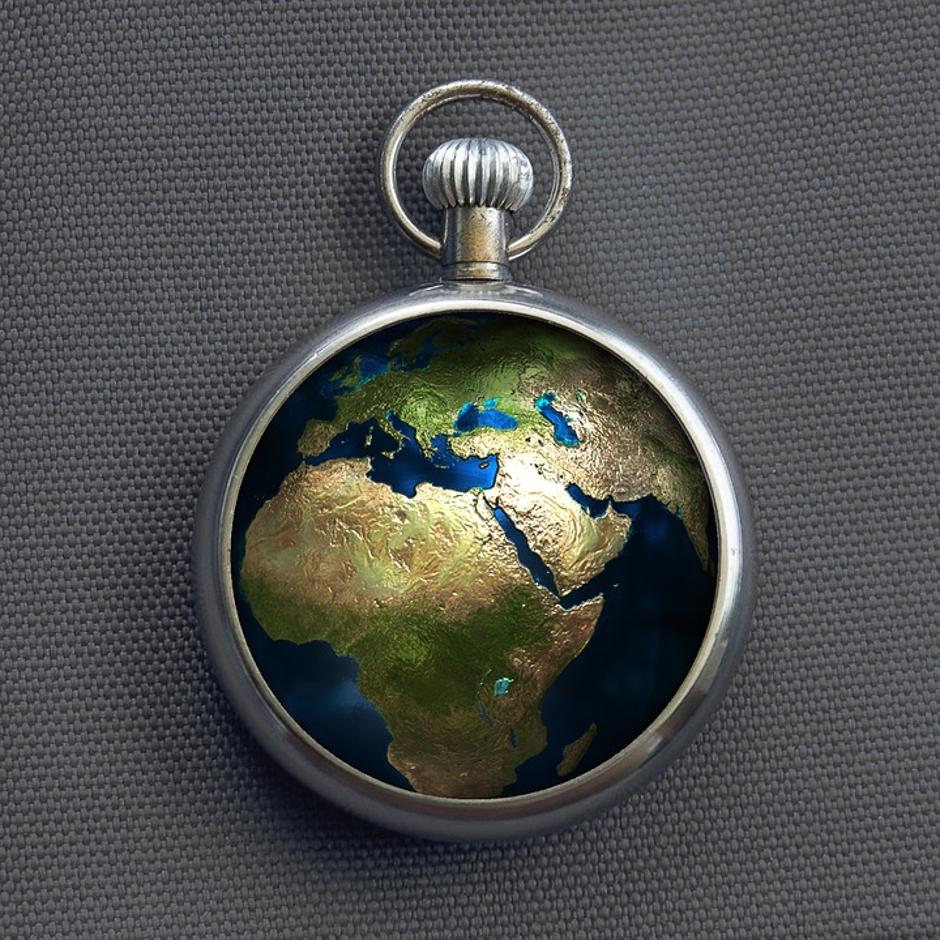Zemlja i sat | Author: Pixabay