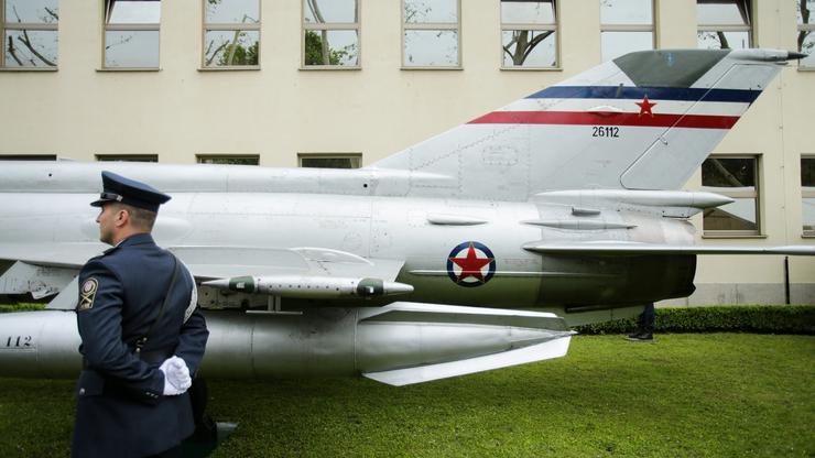 MiG Rudolfa Perešina ispred MORH-a