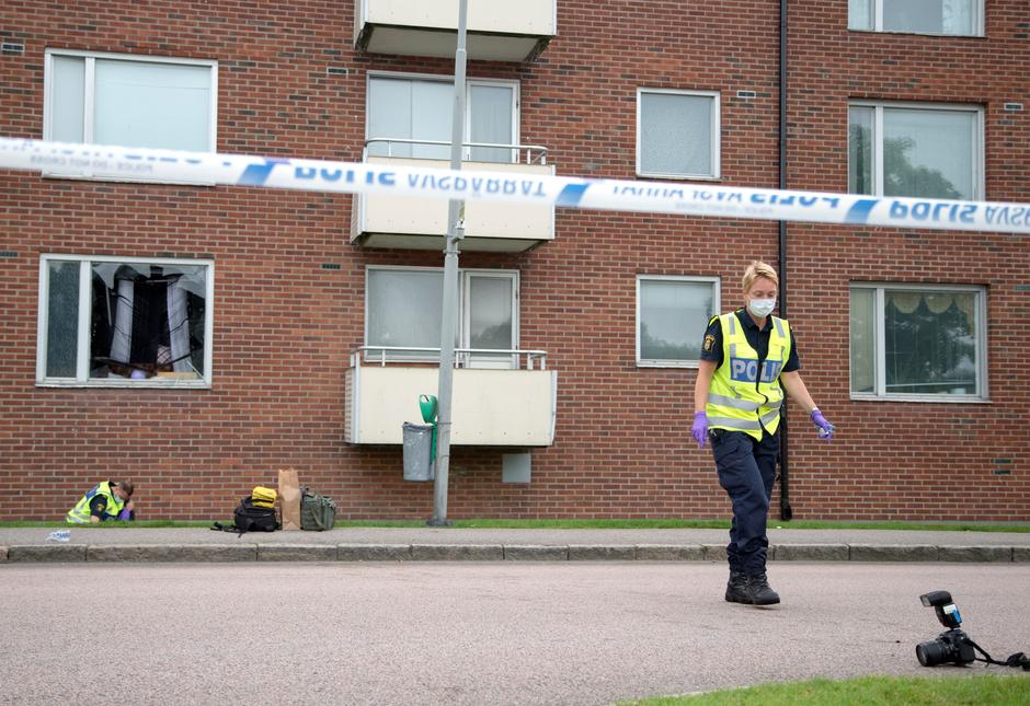 Forenzičari pretražuju mjesto eksplozije bombe u Gothenburgu, Švedska | Author: TT NEWS AGENCY/REUTERS/PIXSELL