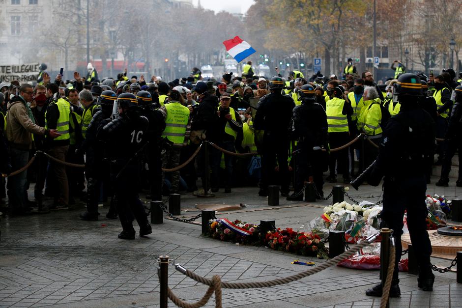 Sukob "Žutih prsluka" i policije tijekom demonstracija u Parizu | Author: STEPHANE MAHE/REUTERS/PIXSELL