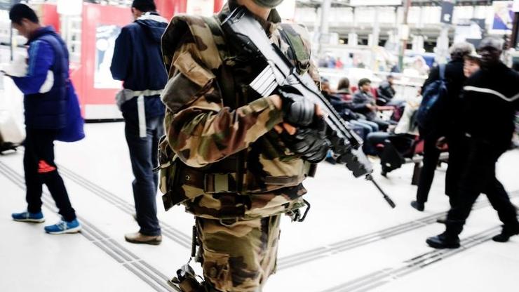 Vojska patrolira ulicama nakon terorističkog napada