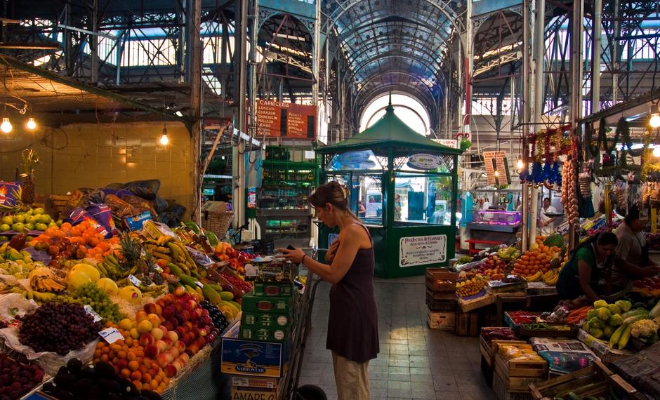 Food market u Buenos Airesu | Author: Wikipedia