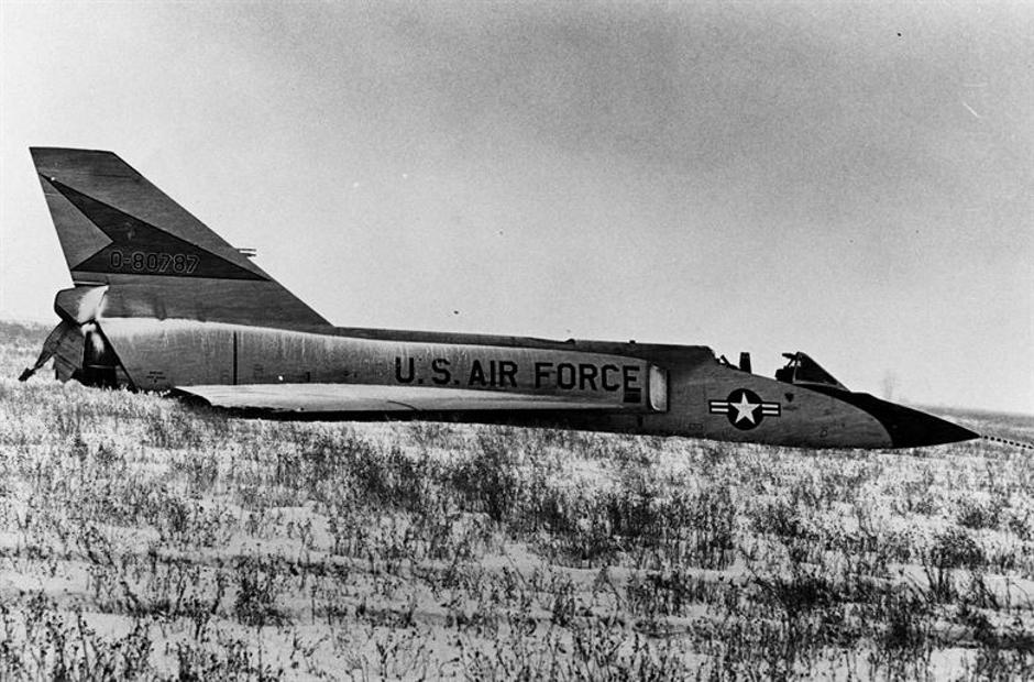 Convair F-106A Delta Dart, 1970., bez pilota sletio u polje | Author: US Air Force