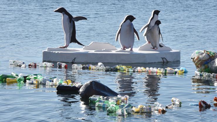 Topljenje Antarktike i plastični otpad
