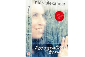 Nick Alexander, "Fotografova žena"