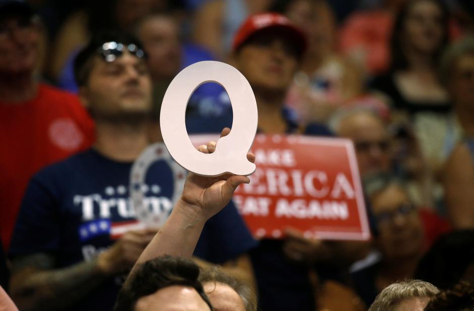 QAnon sekta na Trumpovom skupu | Author: REUTERS