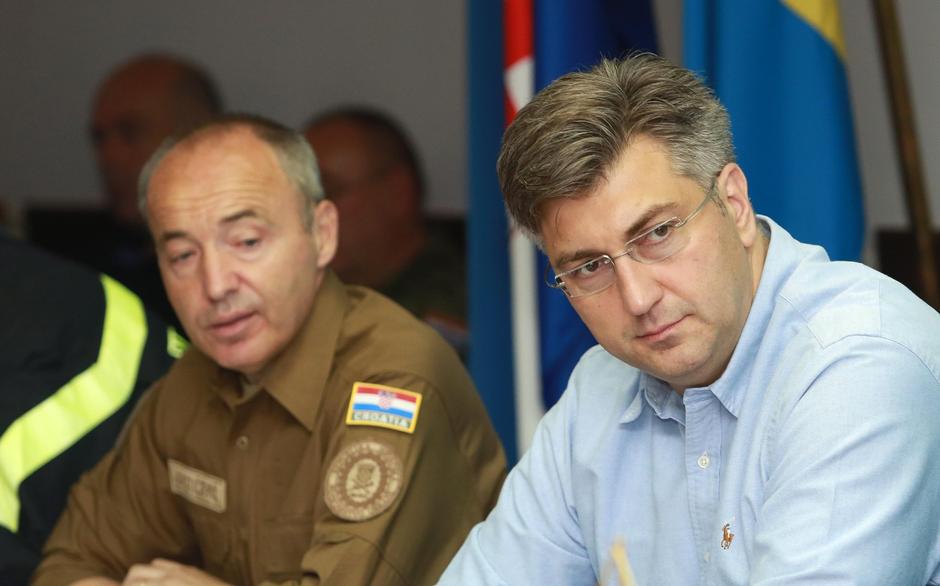 Andrej Plenković s ministrom obrane Krstičevićem i županom Bobanom | Author: Miranda Čikotić/ PIXSELL