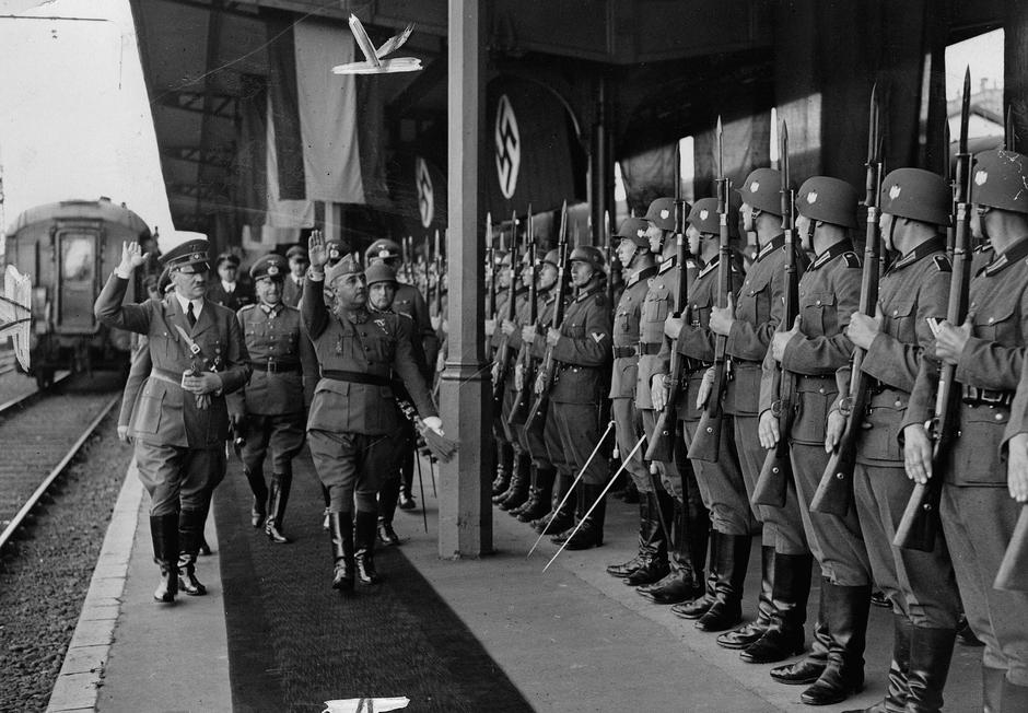 Adolf Hitler i Francisco Franco | Author: Heinrich Hoffmann/ Narodowe Archiwum Cyfrowe/ public domain