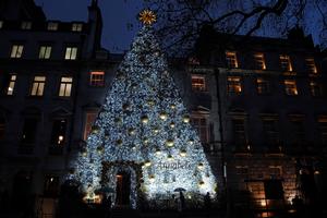 Božićno drvce u  Londonu