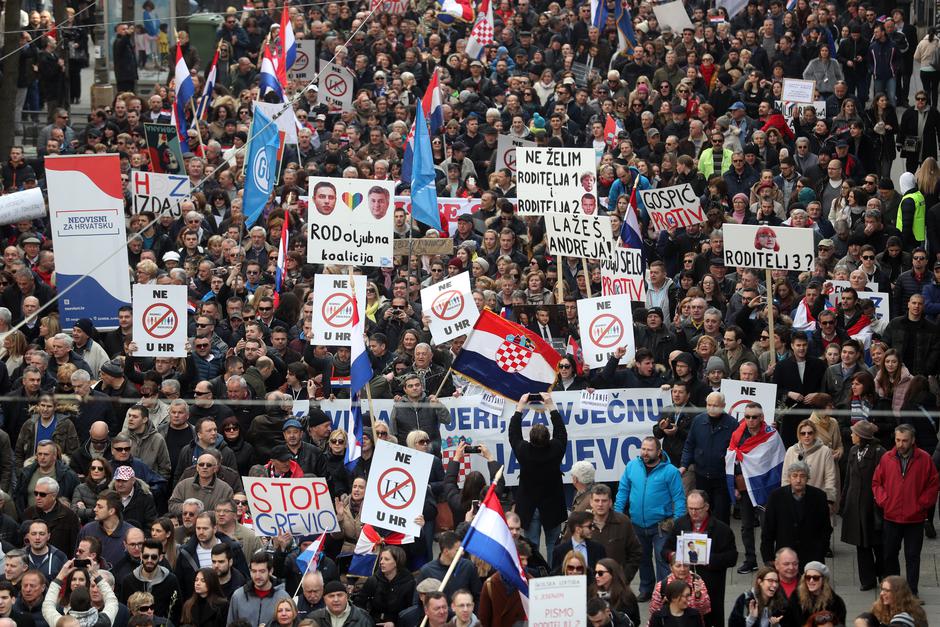 Tisuće ljudi okupilo se na prosvjedu protiv ratifikacije Istanbulske konferencije | Author: Slavko Midžor (PIXSELL)