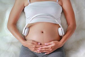 Trudnica pušta glazbu fetusu