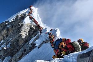 Velika gužva za uspon na Mount Everest