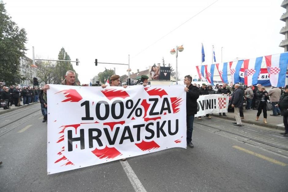 Prosvjed branitelja u Savskoj ulici | Author: Davor Puklavec (PIXSELL)