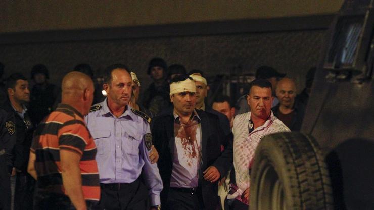Vođa parlamentarne većine Zoran Zaev nakon pokušaja linča u parlamentu u Skopju