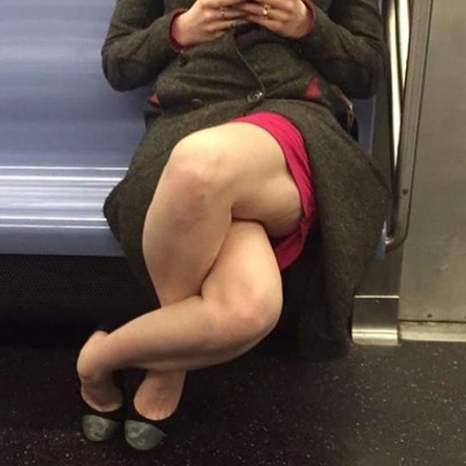 Žena s prekriženim nogama | Author: Imgur
