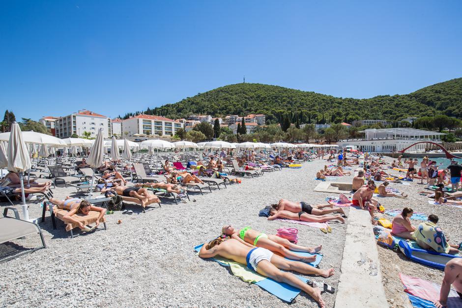 Dubrovnik: Preuređena glavna plaža Sunset beach u uvali Lapad | Author: Grgo Jelavic (PIXSELL)