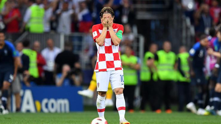 Luka Modrić skriva suze na utakmici Hrvatska Francuska