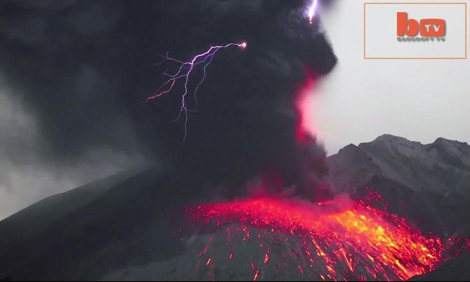 Erupcija vulkana s munjama | Author: Youtube